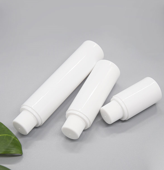 latest company news about Airless bottle refillable system design1